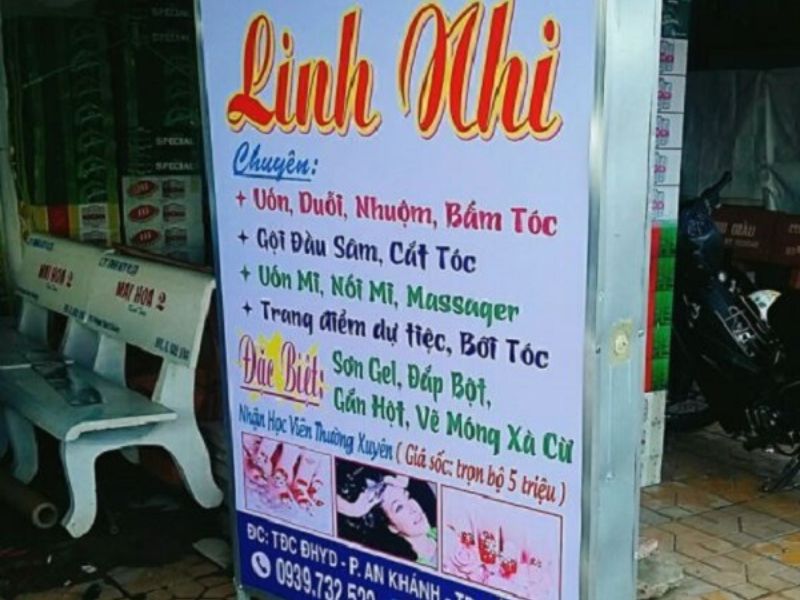Chất liệu phổ biến là nhôm hợp kim, mica, alu