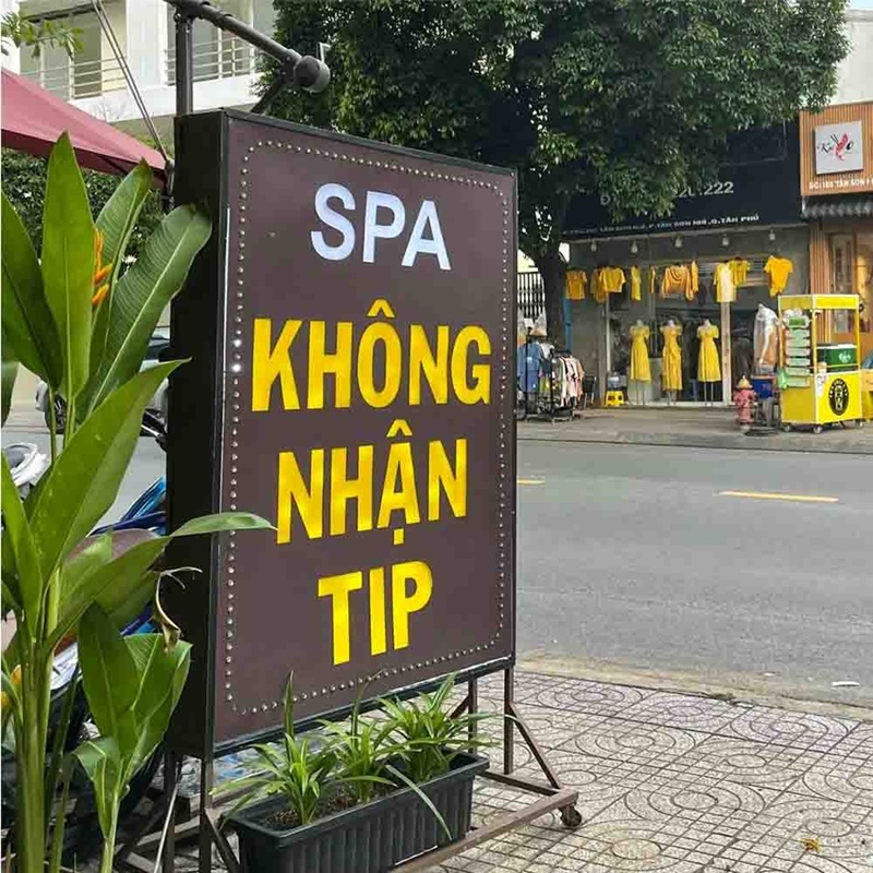 Bảng hiệu quảng cáo đứng là gì?