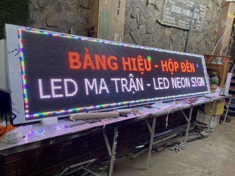 biển hiệu led đơn màu