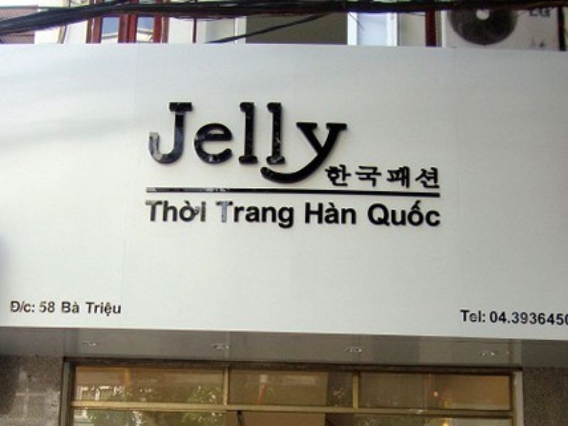 Biển quảng cáo mica mang đến vẻ ngoài sang trọng