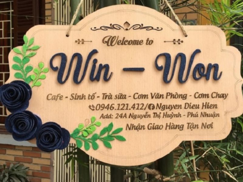 Biển vẫy đẹp kiểu cổ điển phù hợp với các cửa hàng có phong cách vintage