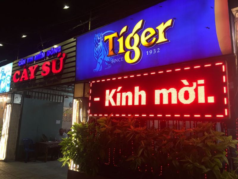 Biển quảng cáo LED yêu cầu nguồn điện ổn định để hoạt động