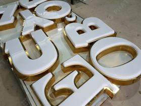 Chữ Mica hút nổi