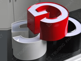 Chữ nổi Mica chân nhôm